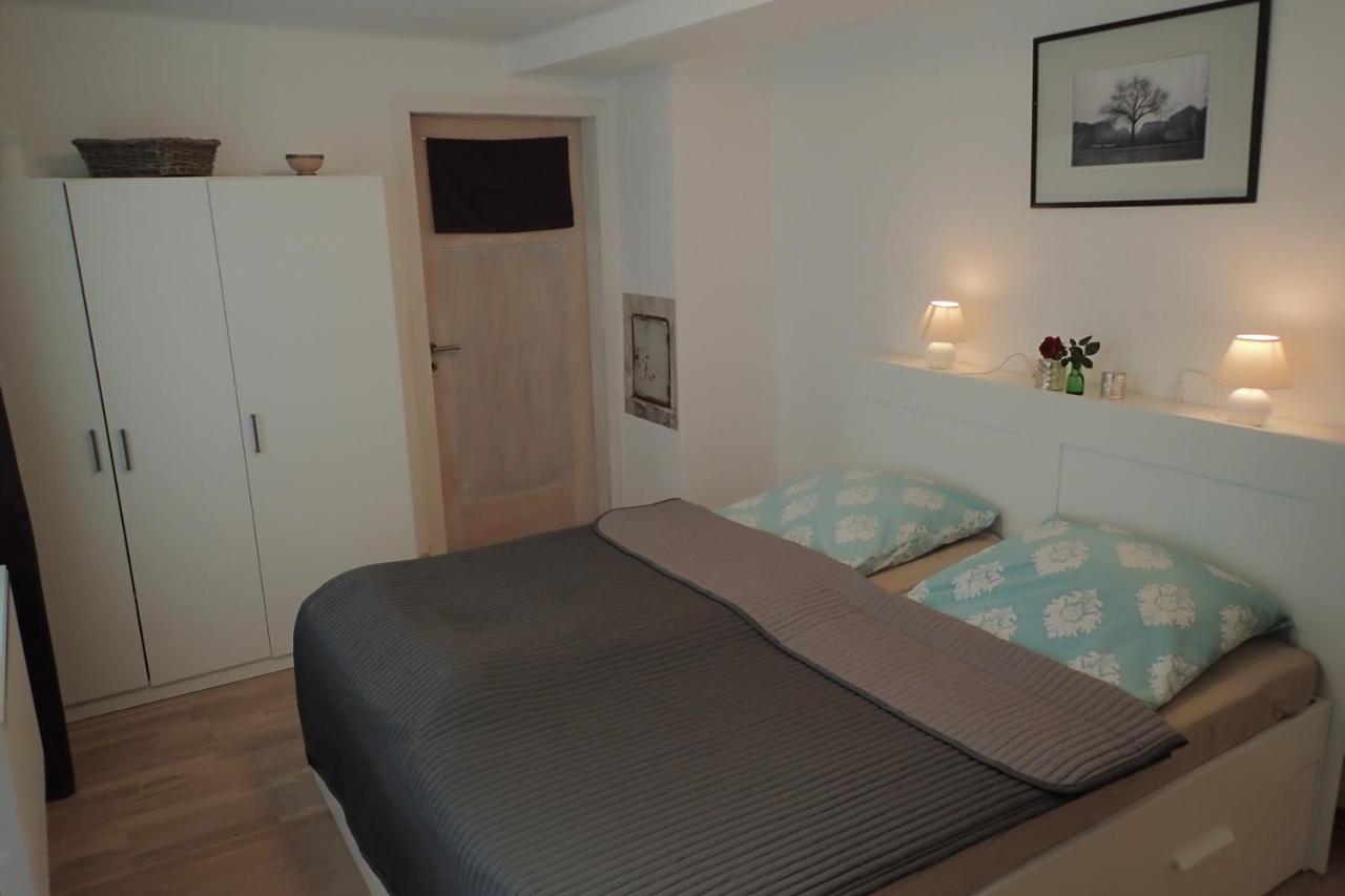 Ferienwohnung Holzmaden Am Platz Eksteriør bilde